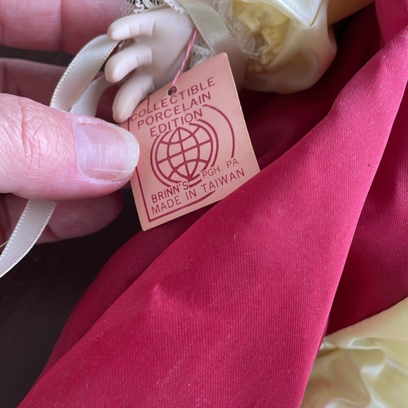 Doll with porcelain head, feet, and hands - Picture 3 of 6